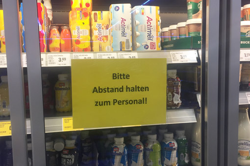 Abstand halten zum Personal