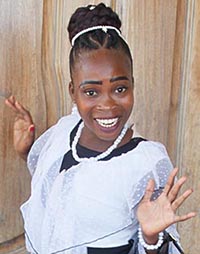 Christelle lächelt Christelle lächelt