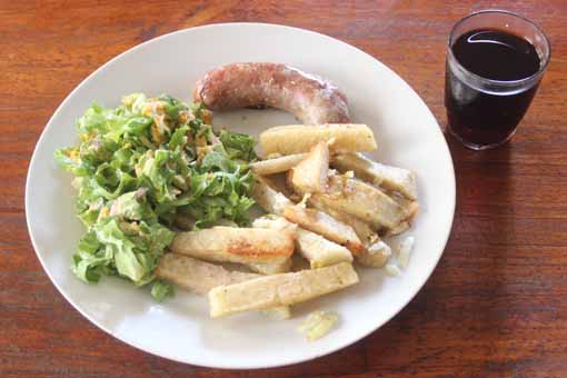 Wurst Salat Fritten